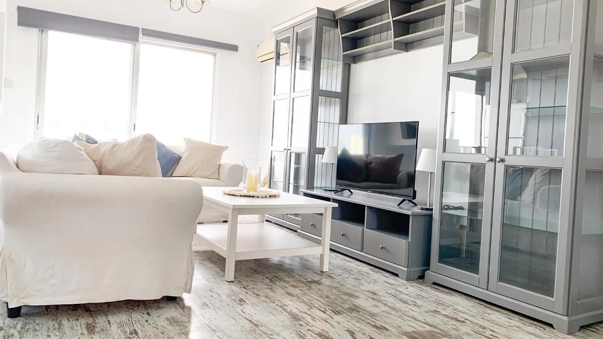 Downtown Larnaca Apartment